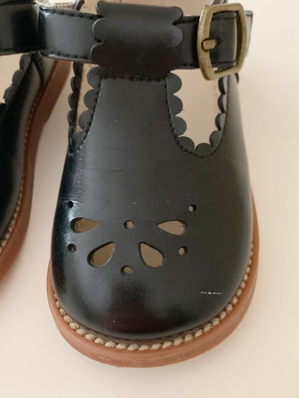 Felix & Flora Mary Jane Dress Shoes • Toddler Size 5 - Picture 3 of 9